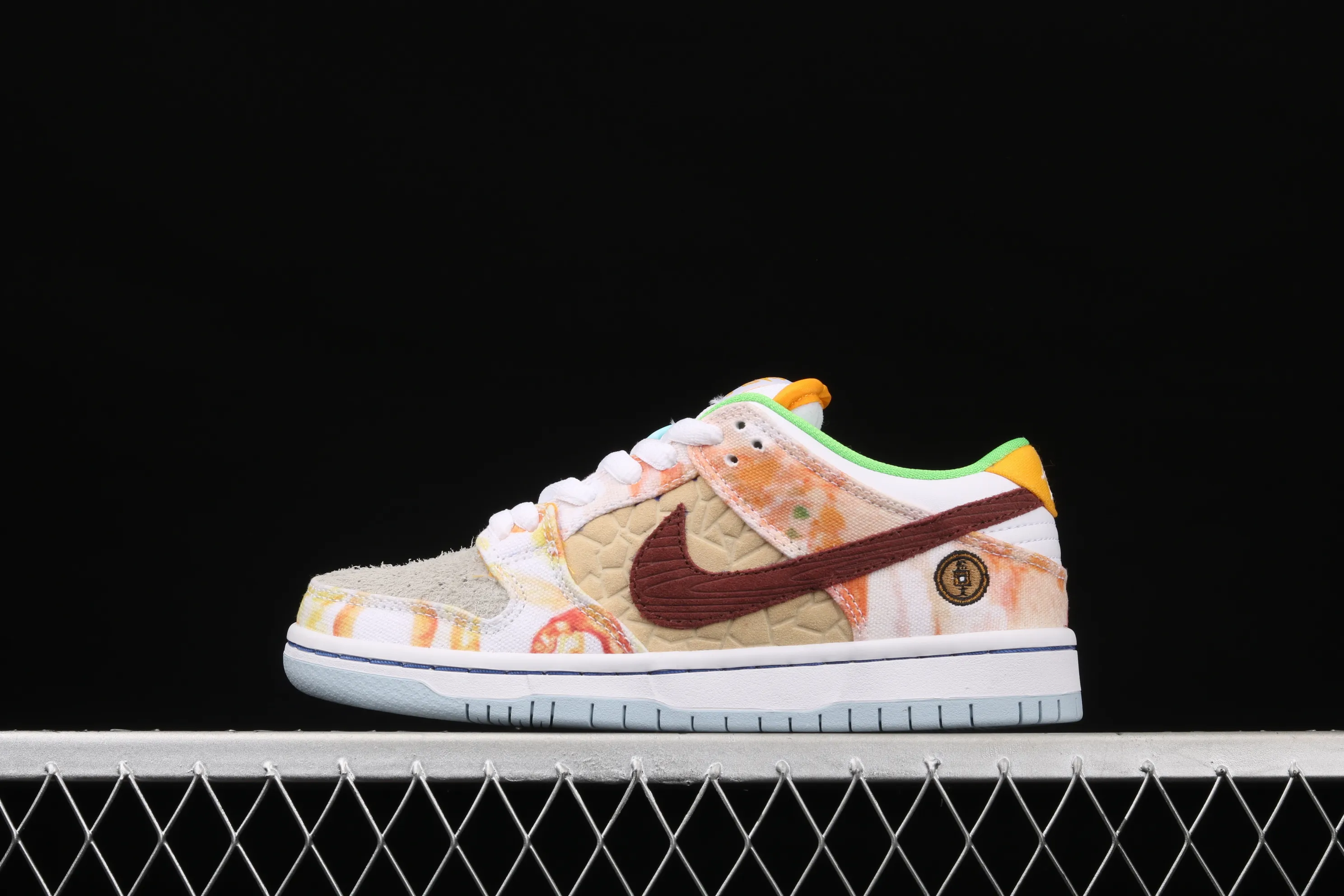 All Categories Nk SB Dunk Series Nk SB Dunk Low low-top skate shoes Nk SB Dunk Low "CNY" joint model Chinese New Year Mandarin Duck tie-dyed low-top skate shoes CV1628-800